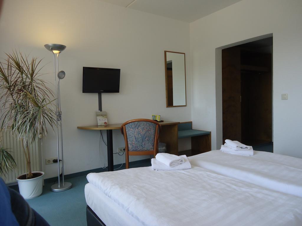 Greenline Hotel Hellfeld Neubrandenburg Szoba fotó